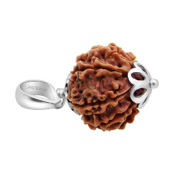 Untitled-2021-03-08T135608.745_700x933