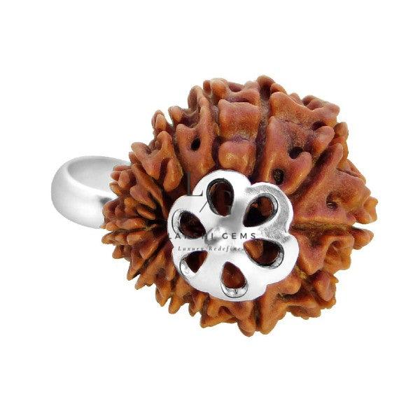 Untitled-2021-03-08T153541.149_700x933